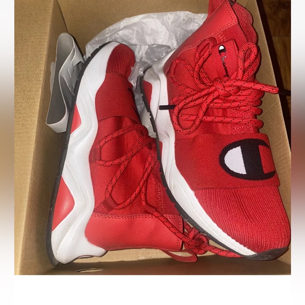 Champion YOUTH Rally Hype Sport Shoe Size 4.5 Red Sock Sneaker
